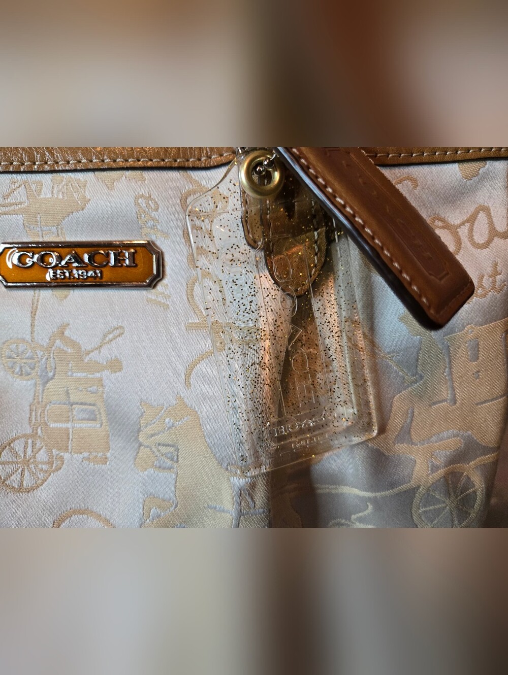 Coach East West Horse And Carriage Ivory & Tan Tote And 2 Bag Charms - Picture 2 of 11